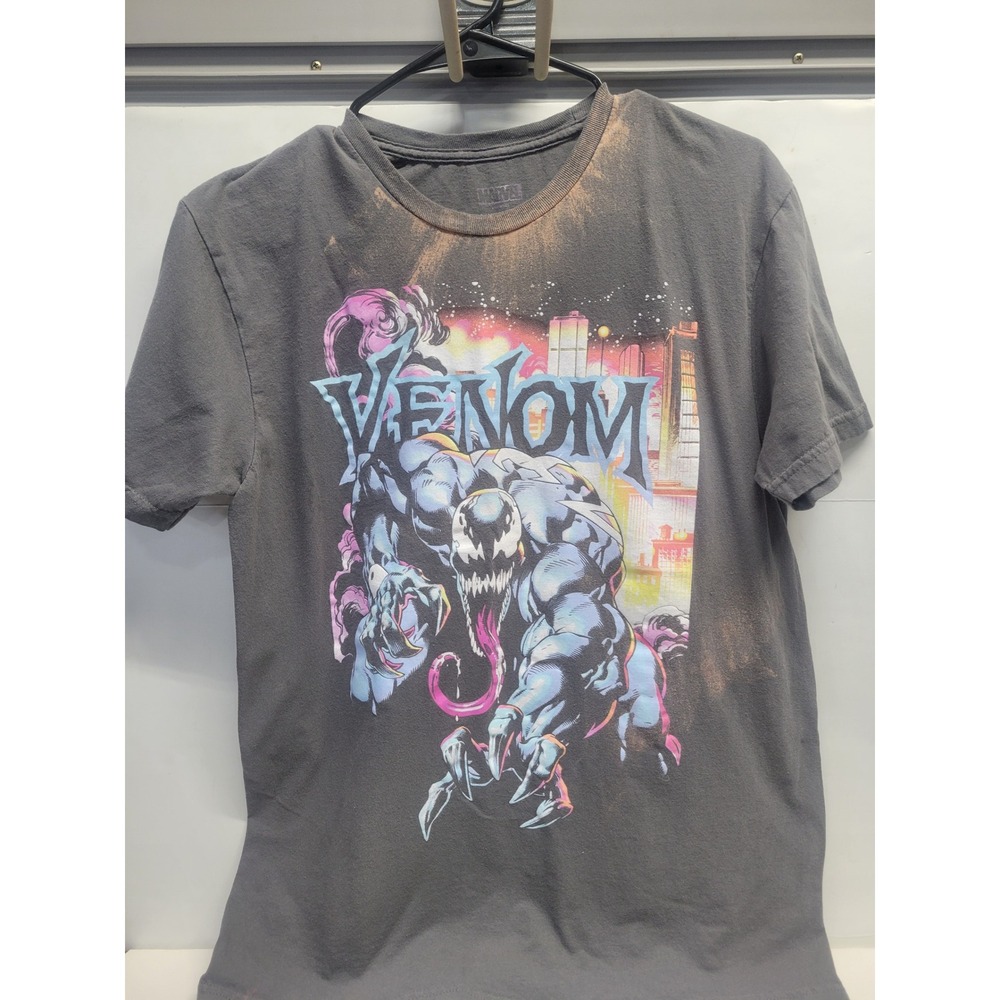 Marvel Venom Graphic T Shirt Men Size Medium Distressed Bleach Dye